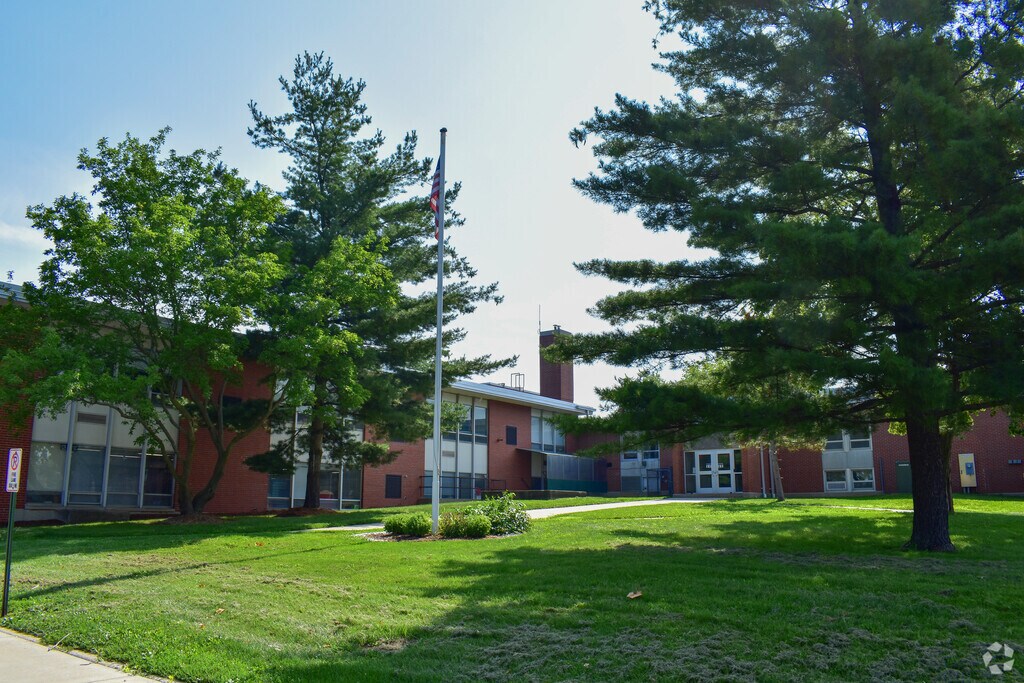 Nicholson Elementary School building in West Montgomery.