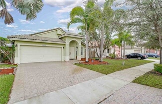 20421 SW 1st St, Pembroke Pines, FL 33029