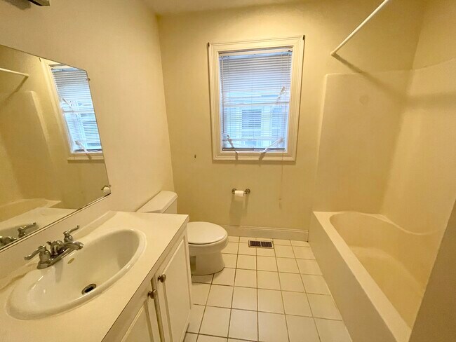 120 Hillside St unit 2, Roxbury Crossing, MA 02120 - photo 5