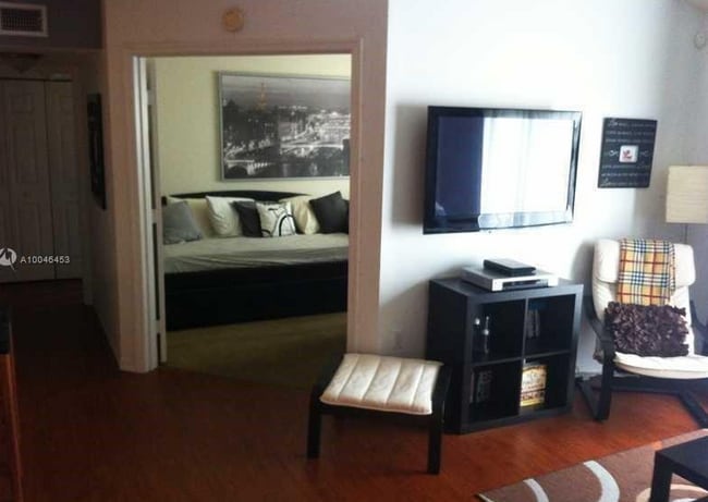 11155 SW 5th Place unit 303, Pembroke Pines, FL 33025 - photo 3