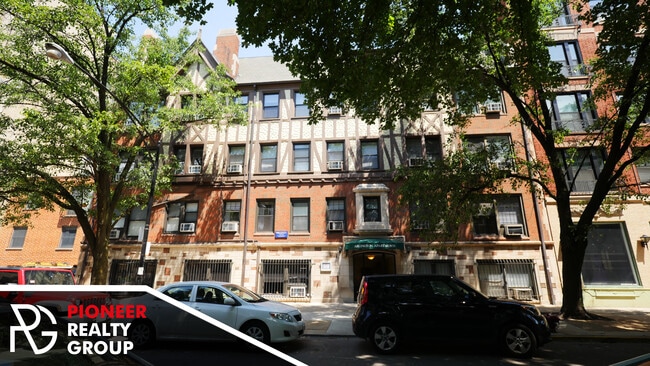 535 W Arlington Place unit 536-114, Chicago, IL 60614 - photo 2