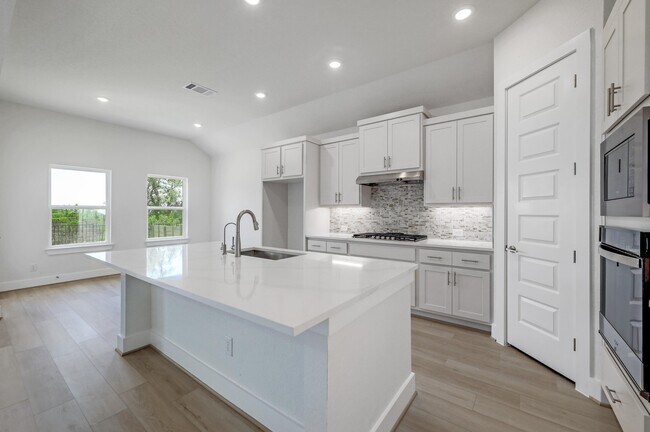 1218 Catnip, New Braunfels, TX 78132 - photo 6