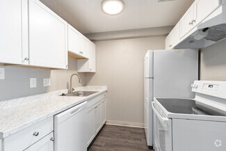 24 Alan Ct, Florence, KY 41042