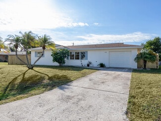 438 Clover Rd, Venice, FL 34293