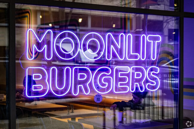 Residents of Bluff enjoy great food and drinks at Moonlit Burgers.