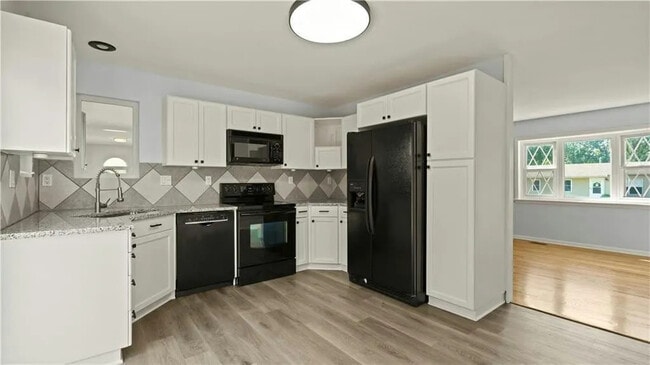 16400 E 17th St S, Independence, MO 64050 - photo 7