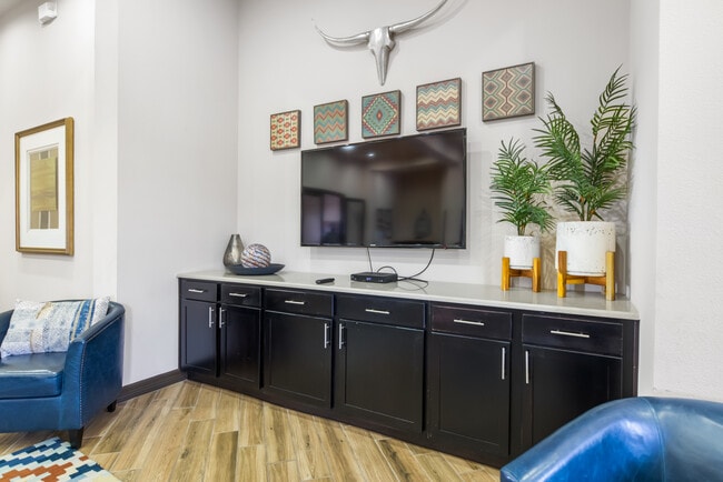 Compass Pointe, Midland, TX 79701 - photo 6