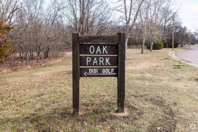 Oak Park is one of the only places for disc golf in the area.