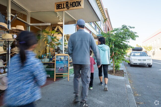 Bayside families enjoy a day perusing the local shops.