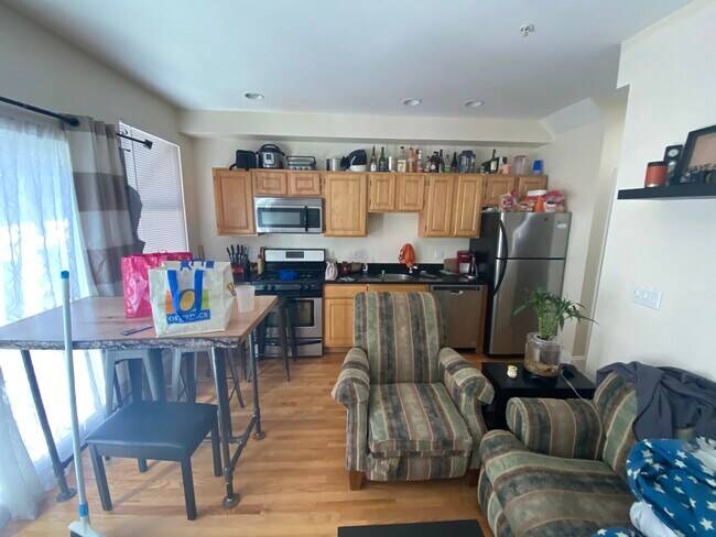 13 Sewall St unit 4, Somerville, MA 02145 - photo 5