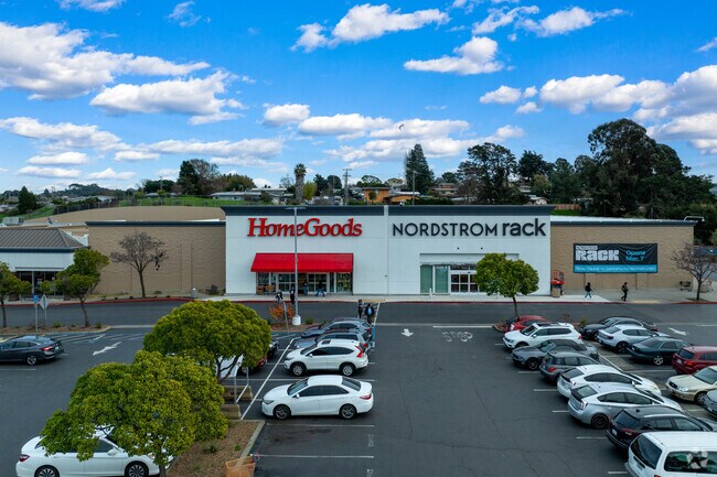 Tara Hills residents can shop at Pinole Square.