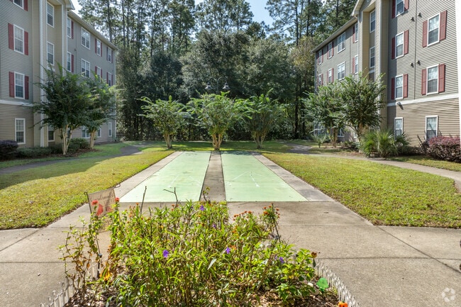 Madison Manor, Jacksonville, FL 32216 - photo 3