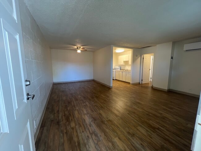 Hayden Square, Yuma, AZ 85364 - photo 2