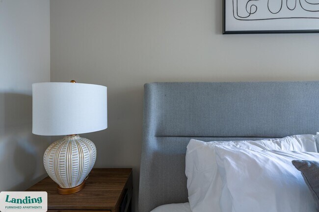 1414 Wood Hollow Dr unit 1-717, Houston, TX 77057 - photo 4