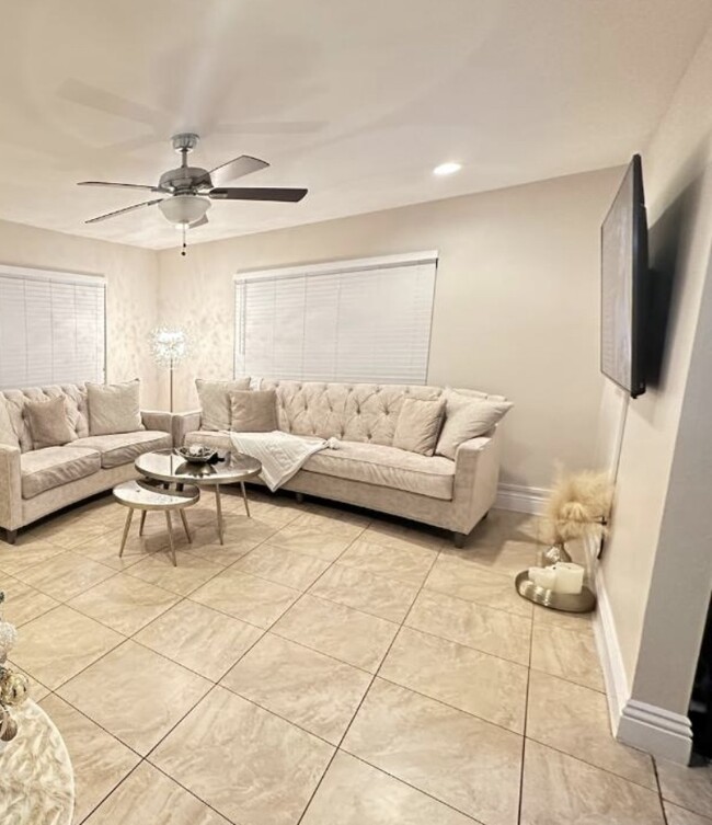 748 S Anza St Unit B, El Cajon, CA 92020
