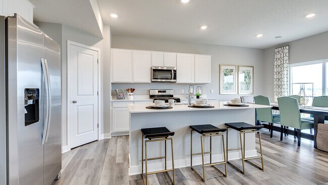 23548 Ashbury Pkwy unit 36208076, Rogers, MN 55374 - photo 2