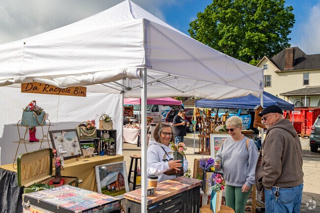 Make new friends at Plum Street Saturday Morning Market in Elizabeth.