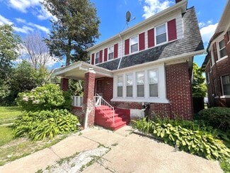 2047 Seward St, Detroit, MI 48206