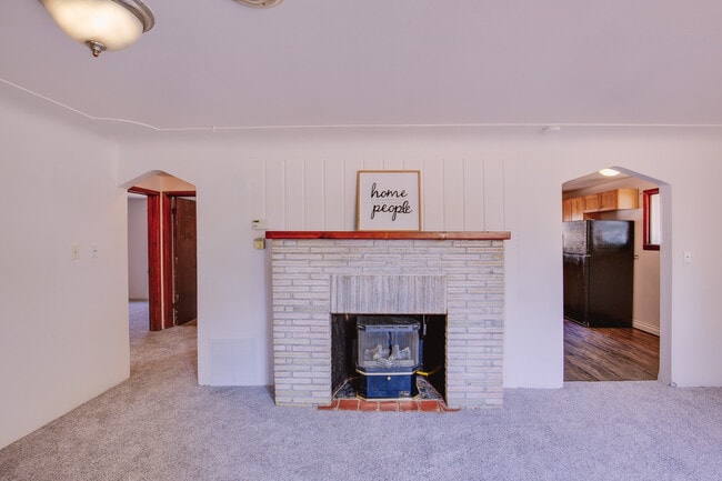 519 E 6th St, Laurel, MT 59044 - photo 3