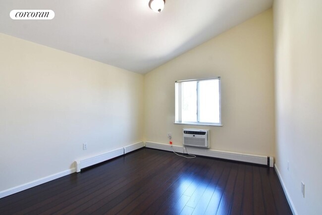 336 Howe Ave, Bronx, NY 10473 - photo 6