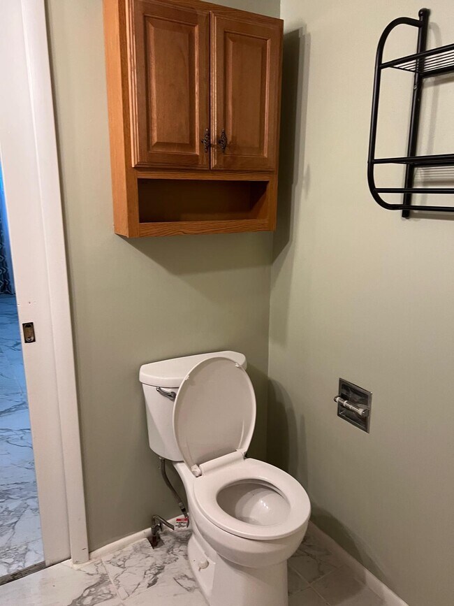 2 Tracy St unit 2 Bedroom, Binghamton, NY 13905 - photo 3