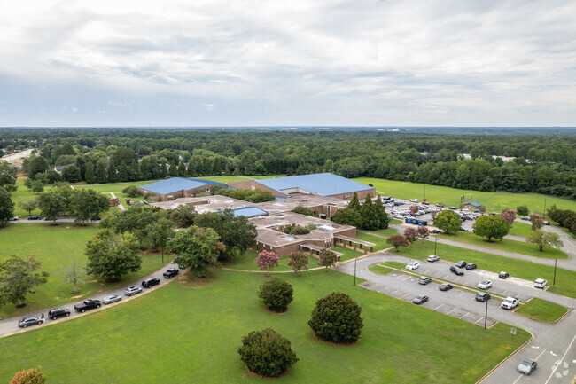 R.P. Dawkins Middle School utilizes a challenging and awarding curriculum.