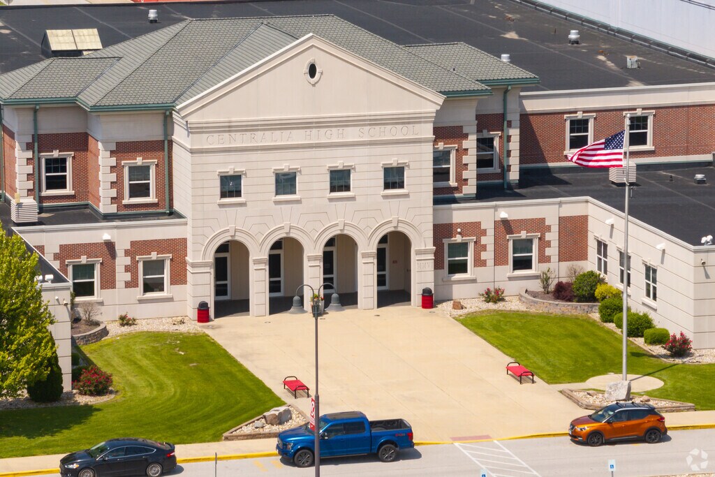 Centralia High School prioritizes learning and collaboration.