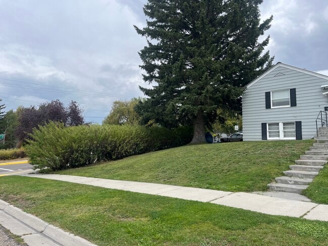 105 S 3rd E, Rexburg, ID 83440 - photo 2