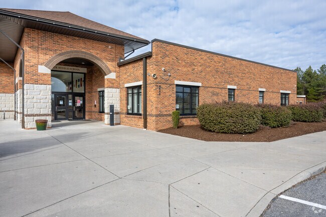 Flat Rock Middle School has a diversity grade of A from Niche.