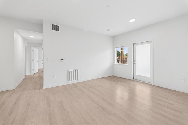 Cascade Creek Apartments, Sandy, OR 97055 - photo 4