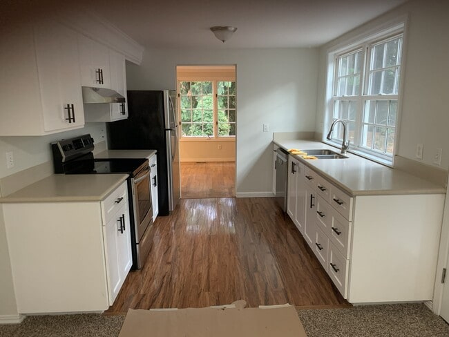 1760 SW 90th Ave, Portland, OR 97225 - photo 7