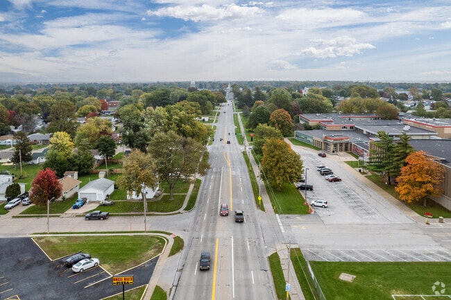 Homes close to shopping and West High School in Northwest Davenport.