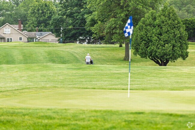 The Elwood Golf Links gives local golfers a great place to practice their swing.