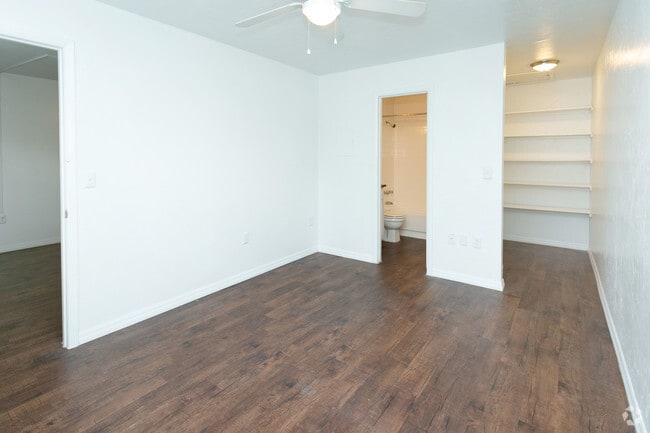 Hamlet Cove, Gainesville, FL 32608 - photo 4