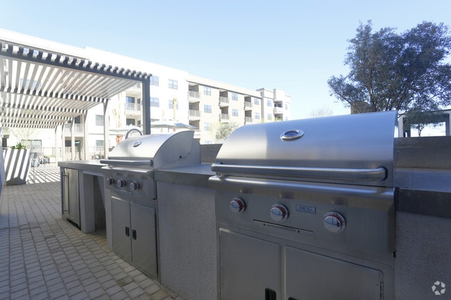 Mason Oliver, Phoenix, AZ 85034 - photo 2