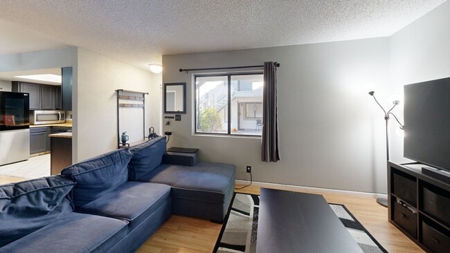 6737 W Charleston Blvd unit 2, Las Vegas, NV 89146 - photo 2