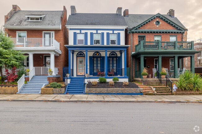 Historic homes line the streets of the Byrd Park neighborhood.