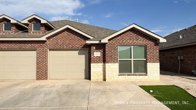 2105 Kokomo Ave unit B, Lubbock, TX 79407 - photo 2
