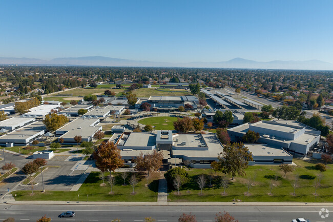 Stockdale High School, Rankings & Reviews - Homes.com