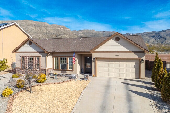 Alamogordo's east side has many newer, ranch-style homes that often feature stucco exteriors and xeriscaped front yards.