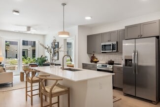 521 Davis Cir SW, Huntsville, AL 35801