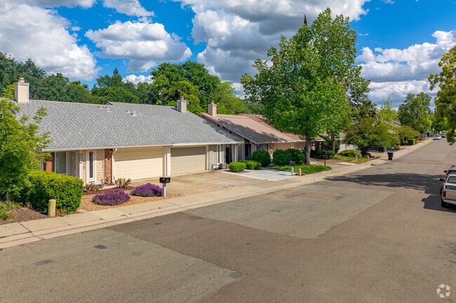 Some duplexes offer lower rent or purchase price in the Cresthaven area.