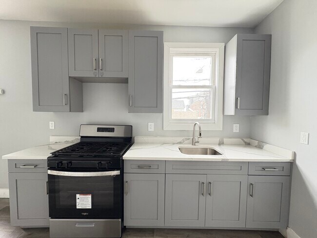 465 Ferry St 2