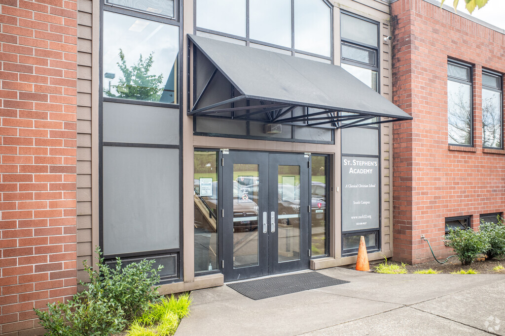 Westside Christian High School is a Private High School in Westlake Neighborhood, Lake Oswego OR.