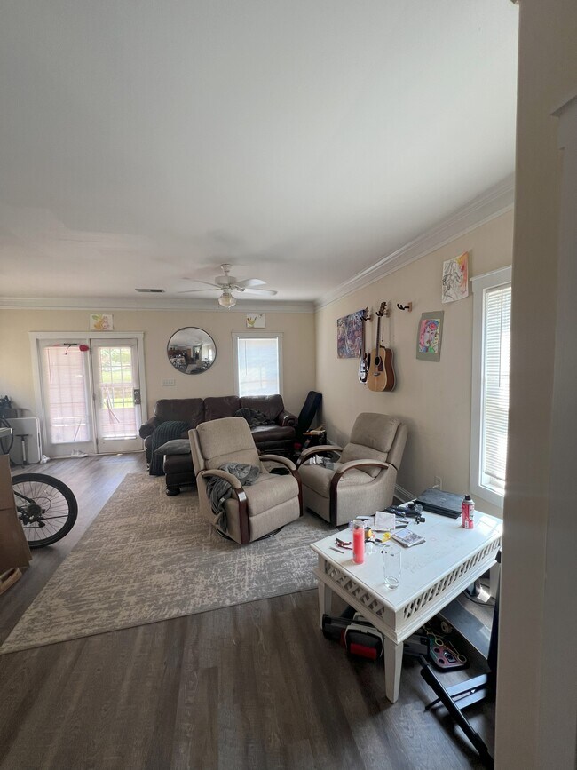 162 Ruth Dr, Athens, GA 30601 - photo 4