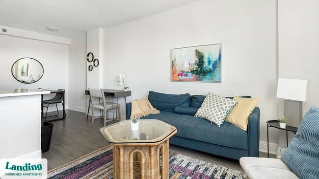 305 Dr M L K Jr St S unit 839, Saint Petersburg, FL 33705 - photo 2