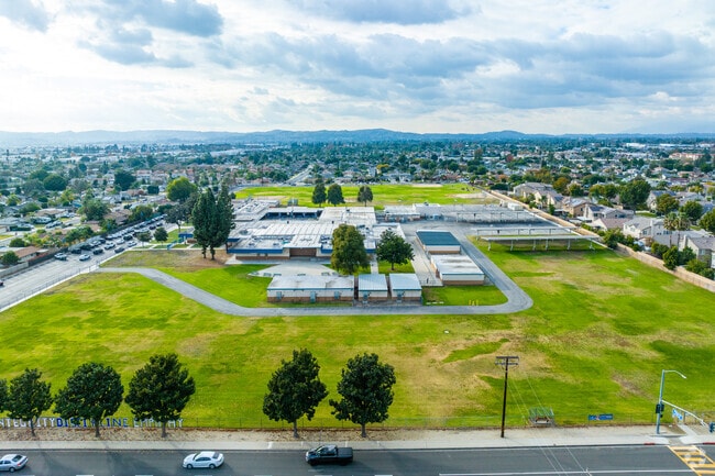 The courses at Magnolia Junior High encourages critical thinking and creativity.