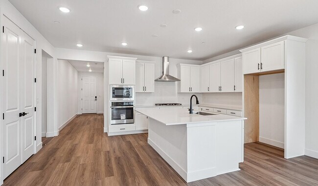 1353 Lumber Ridge Cir S, Erie, CO 80516 - photo 2