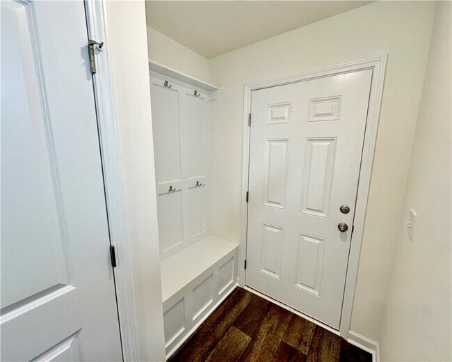 575 Seaborn Cir, Pendleton, SC 29670 - photo 2