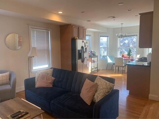 10 Homer St Unit 3, Brookline, MA 02445